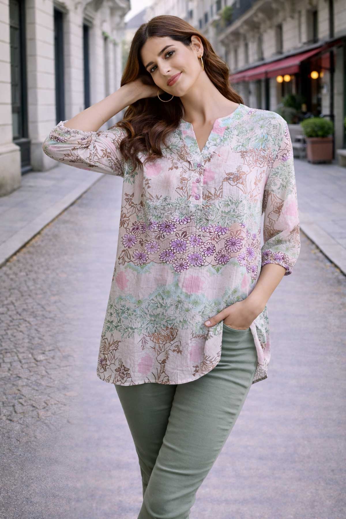 Дамска пастелна риза с флорален принт