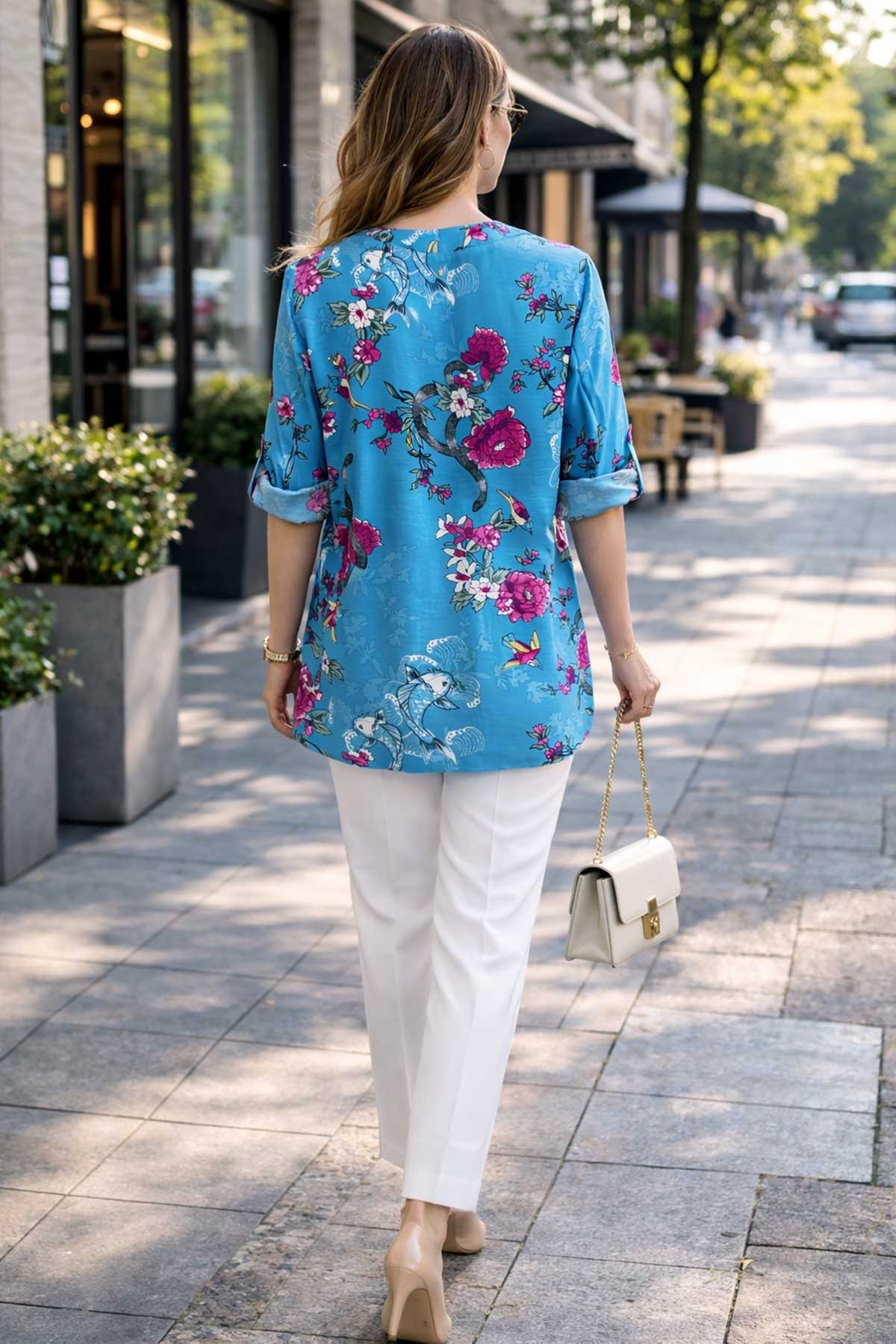 Синя риза с флорален принт