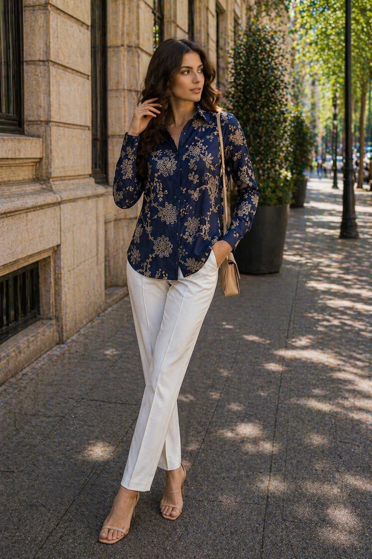 Дънкова риза с бродиран флорален десен