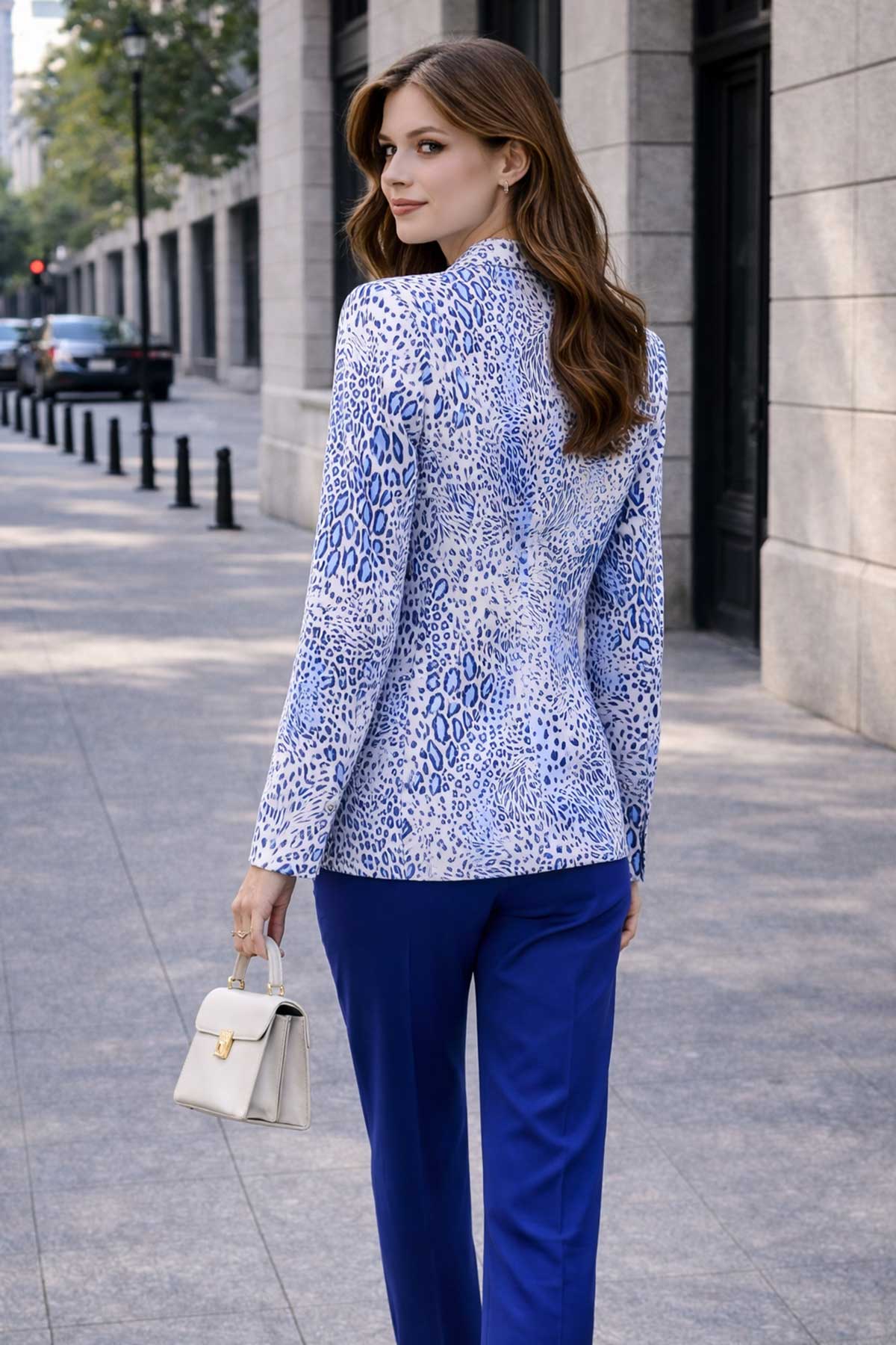 Сако без хастар с животински син принт