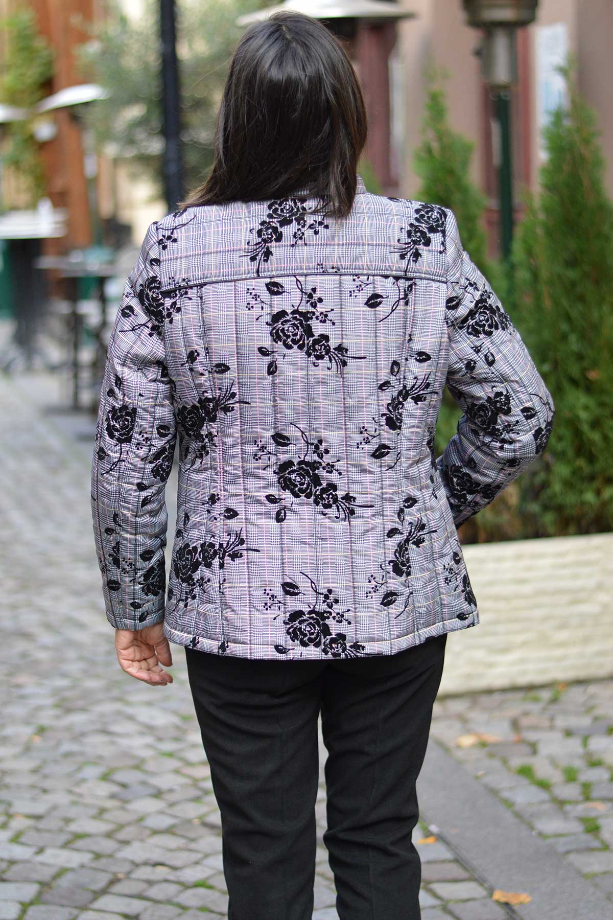 Ватирано яке на квадрати