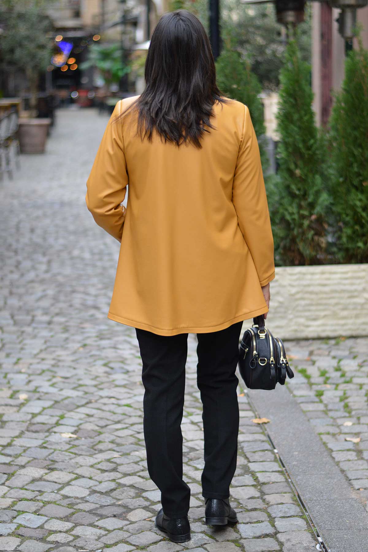 Кожено манто в охра | Вили Стил Кожено манто в охра